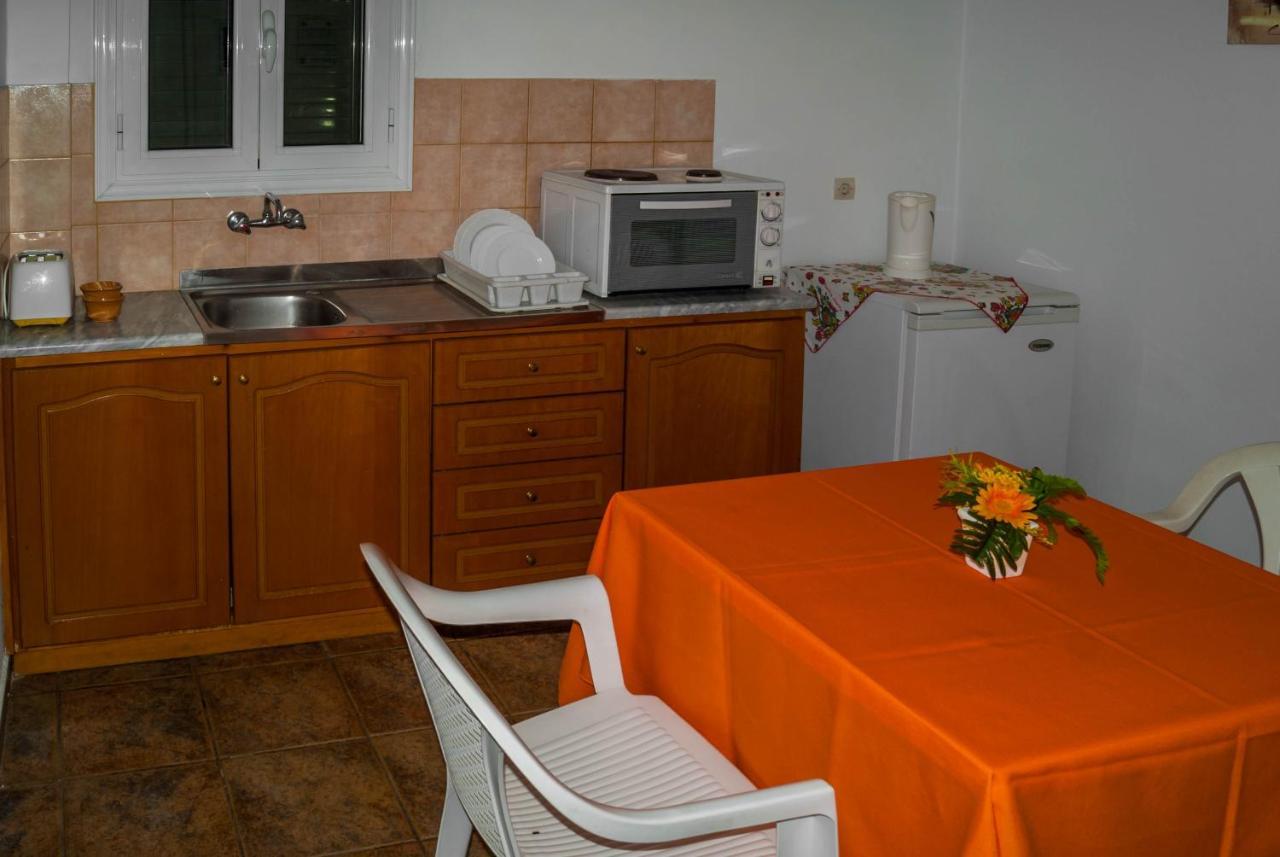 Stavros Apartments Kontokali Next To Gouvia Marina 외부 사진